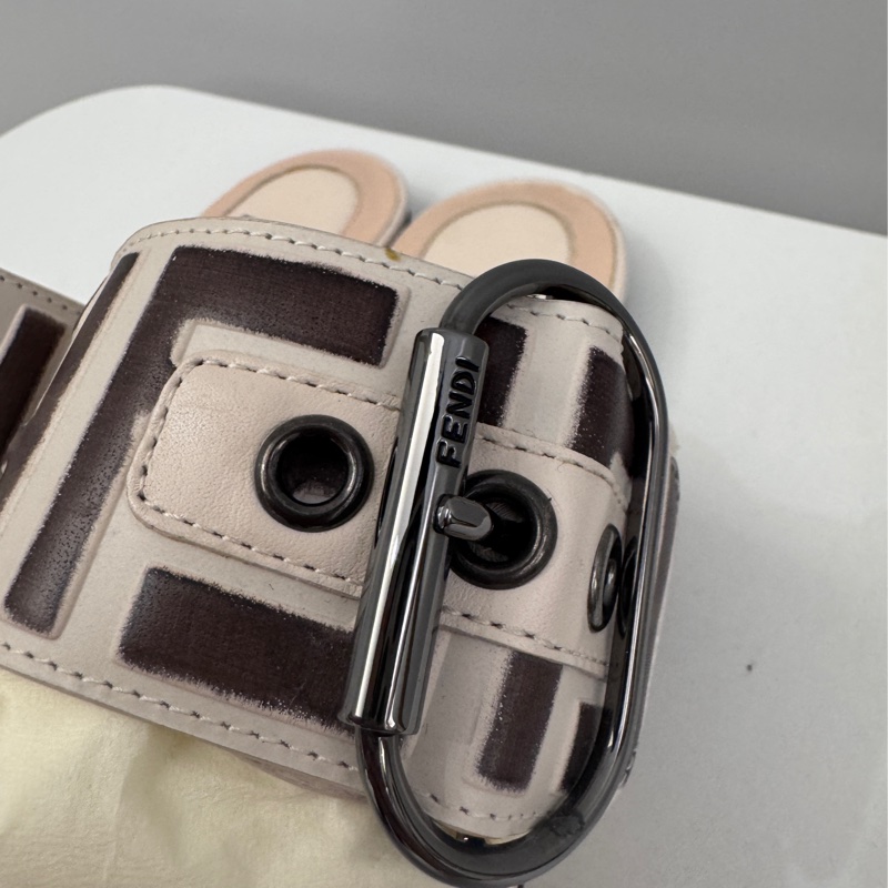 Fendi 尖頭穆勒鞋|裸色 35號 經典 FF Logo-3