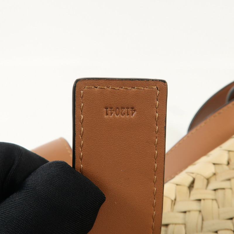 LOEWE 牛皮皮革酒椰Studio Ghibli Dust Bunnies Small Basket銀扣手挽袋-5