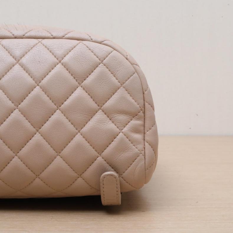 CHANEL 薩爾茨堡雙肩包中號20奶茶色羊皮22開銀扣肩背包-3