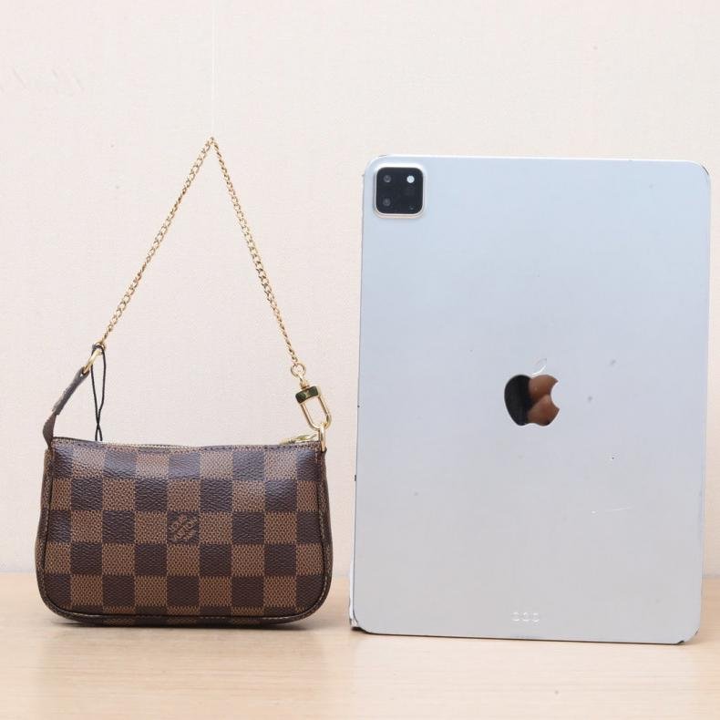 LOUIS VUITTON PochetteAccessoiresMini小麻將包棕色棋盤格PVC2020肩背包-1