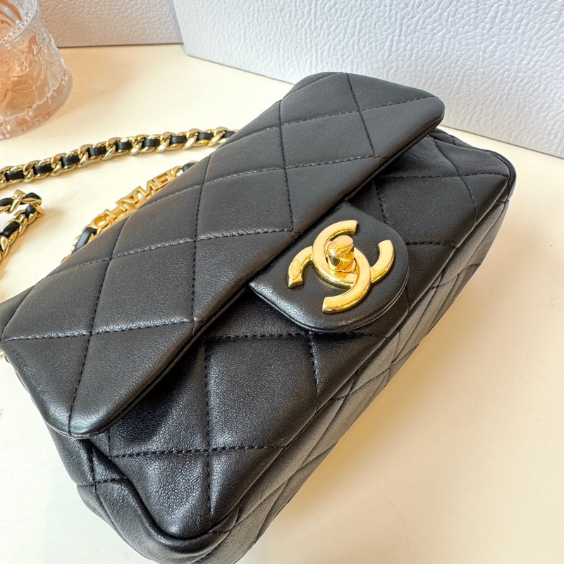 Chanel 23C黑金格陵紋 圓環字母logo手柄 尺寸約19x13.5x6cm-2