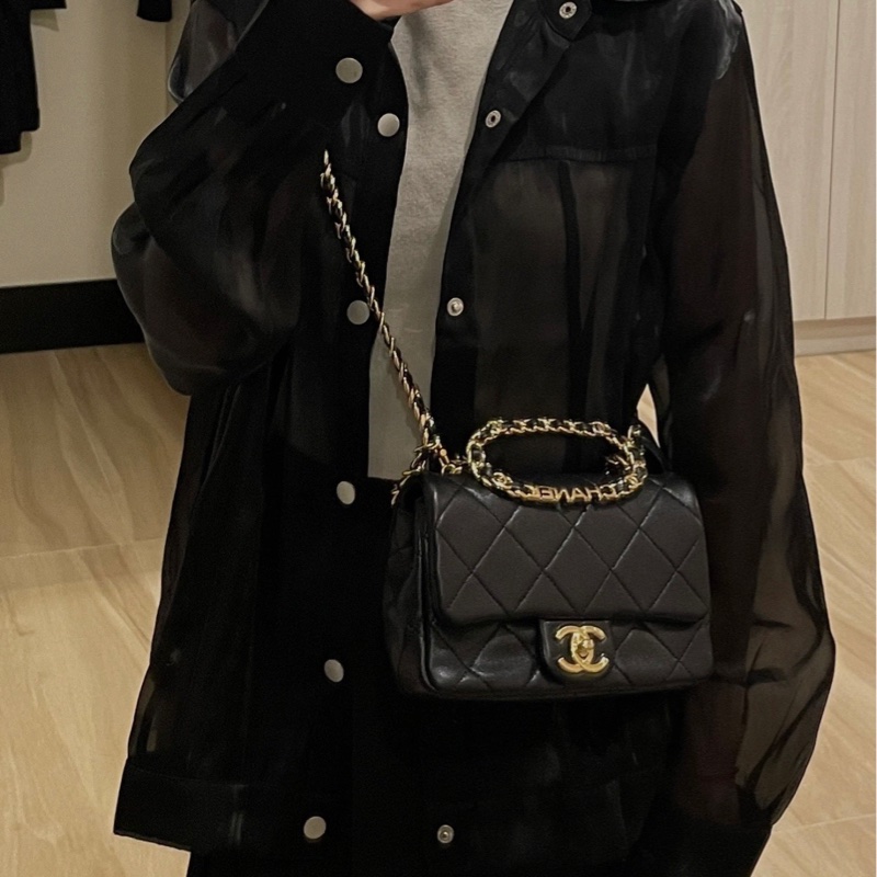 Chanel 23C黑金格陵紋 圓環字母logo手柄 尺寸約19x13.5x6cm-6