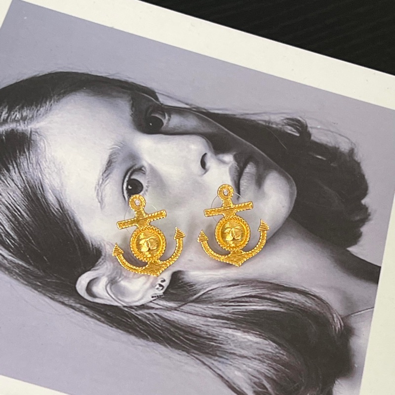 Chanel 香奈兒金色海航系列船錨耳釘 金色復古-1