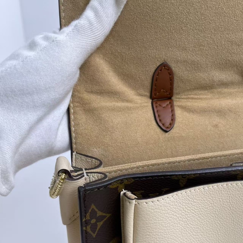 Louis Vuitton monogram canvas-9