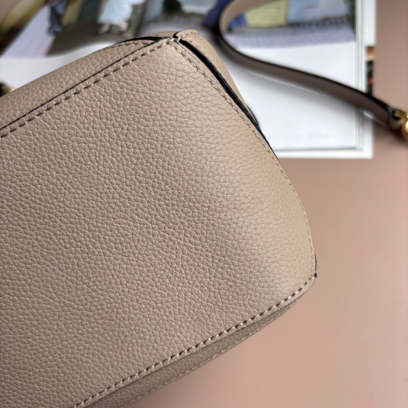 ::LOEWE:: PUZZLE 灰褐色柔軟粒面小牛皮小型 手提斜背兩用包-7