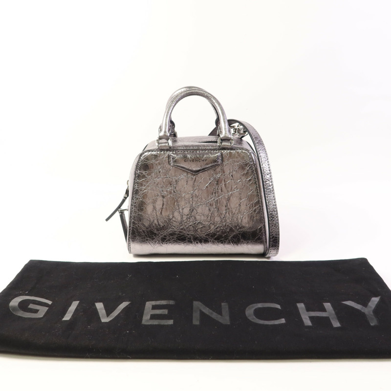 GIVENCHY 牛皮皮革Shoulder Bag銀扣手挽肩背兩用袋-13