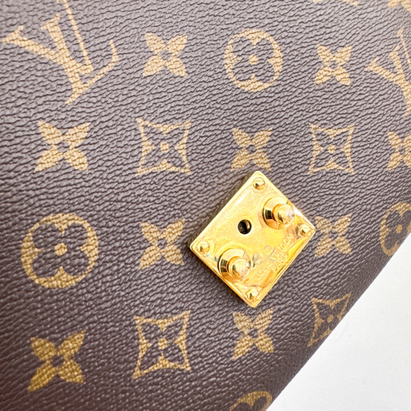 LV 雙色原花郵差包 手提斜背 晶片款-10
