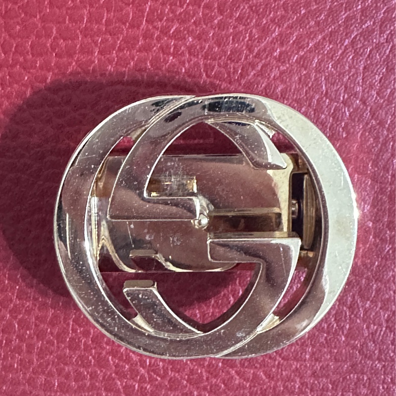 古馳 GUCCI 金屬壓扣牛皮壓紋金鍊肩背斜背包-紅-19