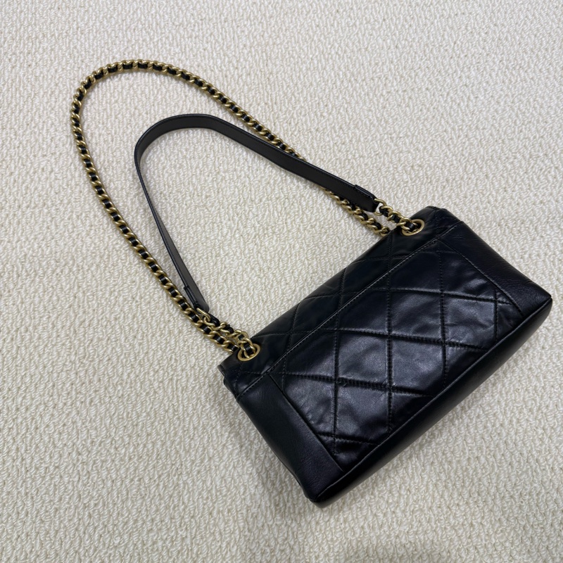 CHANEL - 黑色金釦牛皮下蓋側背肩背包-1