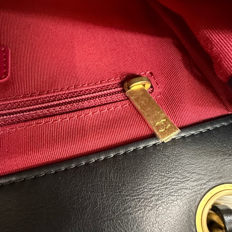 CHANEL - 黑色金釦牛皮下蓋側背肩背包-14