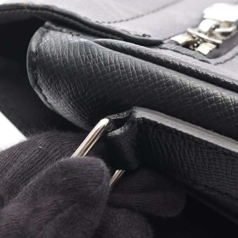 LOUIS VUITTON 斜背包 M30746 Taigalama 帆布皮革黑色二手-6
