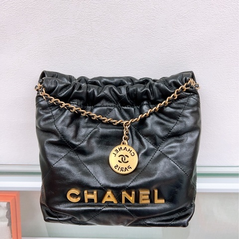 Chanel 22 mini 黑金