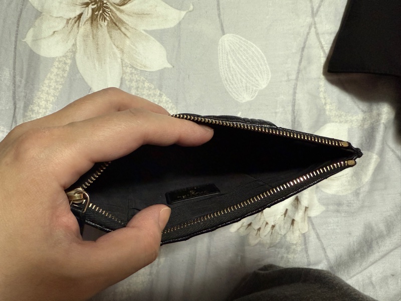 Chanel 黑色荔枝皮金釦Boy拉鍊扁長夾-12