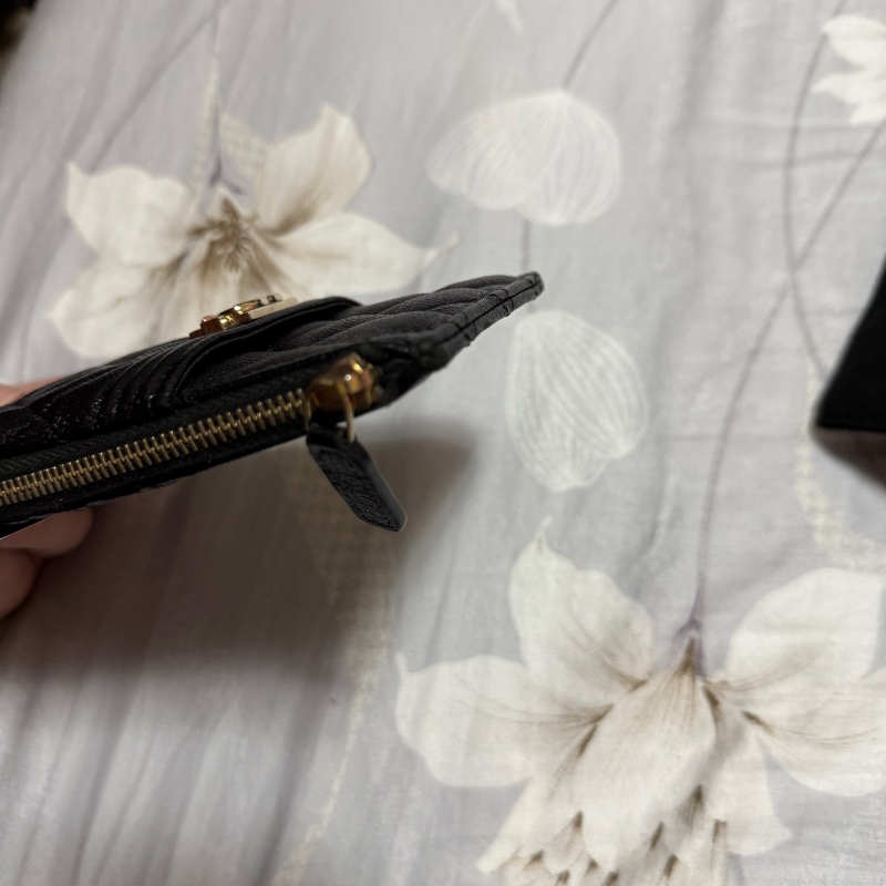 Chanel 黑色荔枝皮金釦Boy拉鍊扁長夾-13
