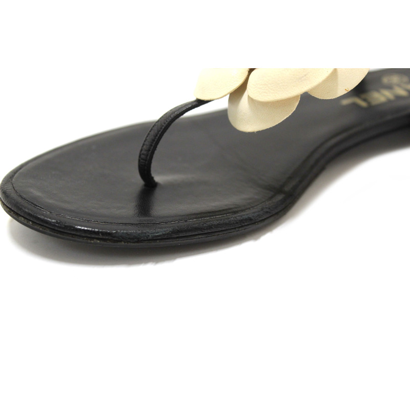 Chanel Black & White Leather Camellia Thong Sandals Size 37C-6