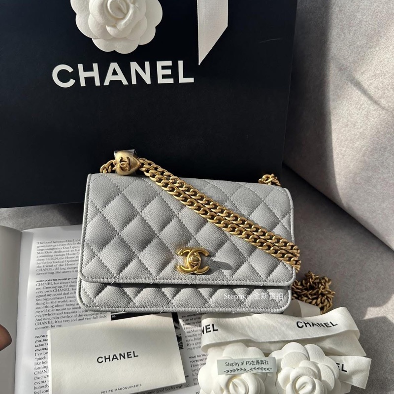 全拍拍最佛_暫售出 限時最後降✨Chanel 香奈兒愛心調節扣WOC金鍊𝘅荔枝牛灰 芯片款 全新全配✨-0