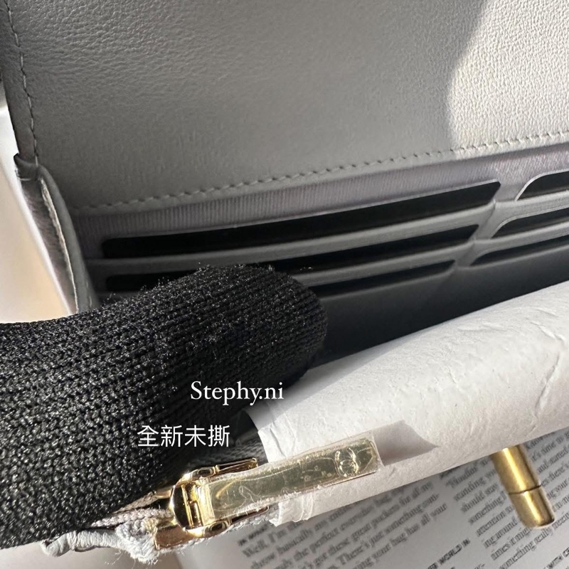 全拍拍最佛_暫售出 限時最後降✨Chanel 香奈兒愛心調節扣WOC金鍊𝘅荔枝牛灰 芯片款 全新全配✨-32