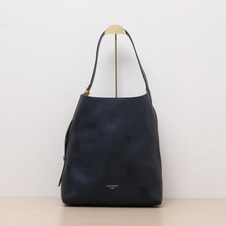 LOUIS VUITTON 黑色牛皮金扣晶片Lowkeyhobo中號側面鎖頭托特包肩背包-0