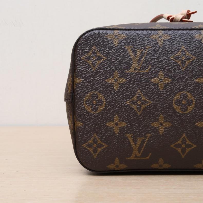 LOUIS VUITTON NÉONOÉ水桶包BB20老花PVC金扣晶片肩背包-1