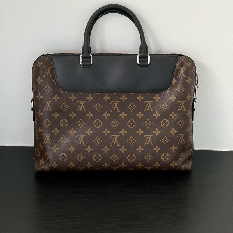 LV 棕色老花男士公文包 斜挎包 尺寸約37*28*6cm 可容納約15英吋筆記本電腦-2