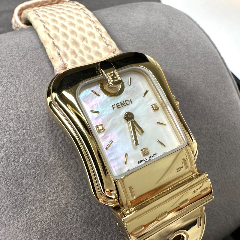 FENDI B.Fendi珍珠母貝石英女錶-1