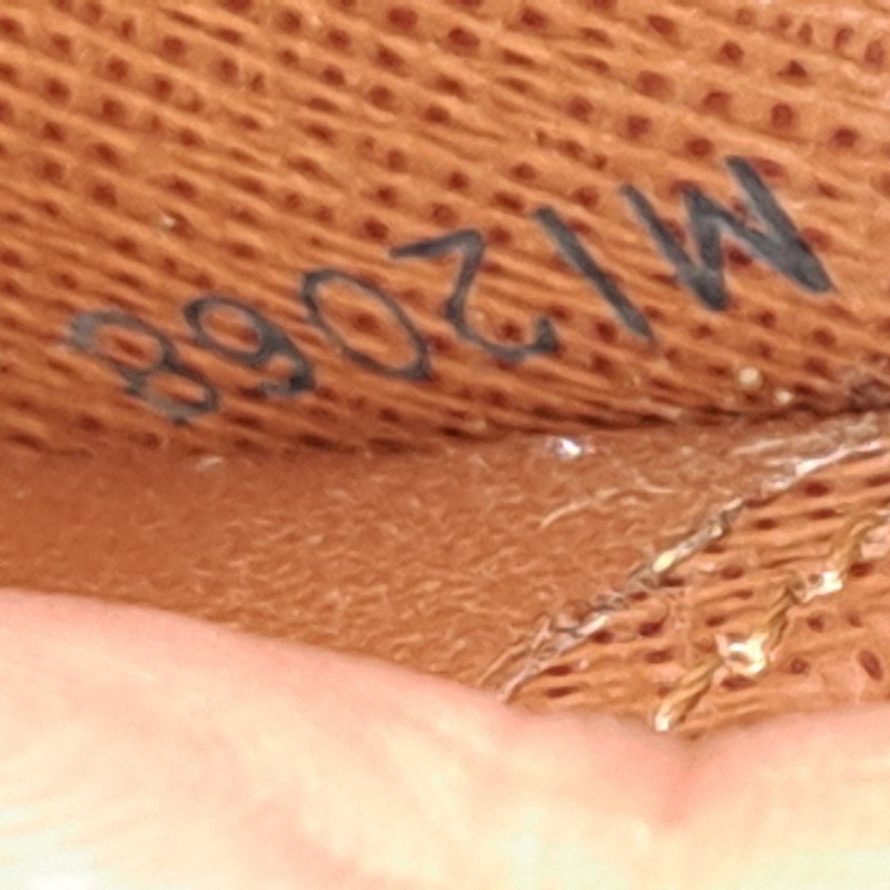 日本二手／LV長夾／內有拉鏈零錢袋／MI2068-9