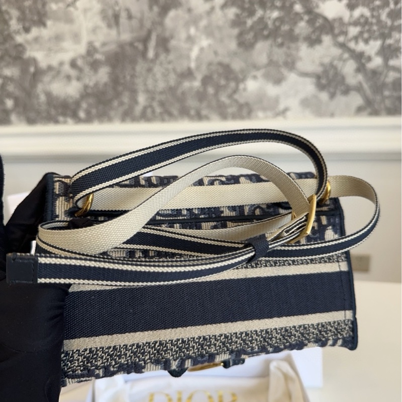 Dior迪奧 saddle老花刺繡胸包斜挎包 尺寸約21×13 附件:原廠盒 塵袋-4