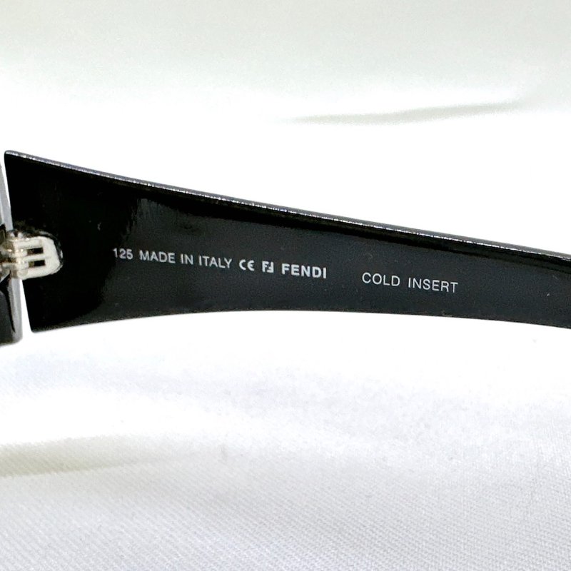 FENDI 黑色FF膠框太陽眼鏡-8