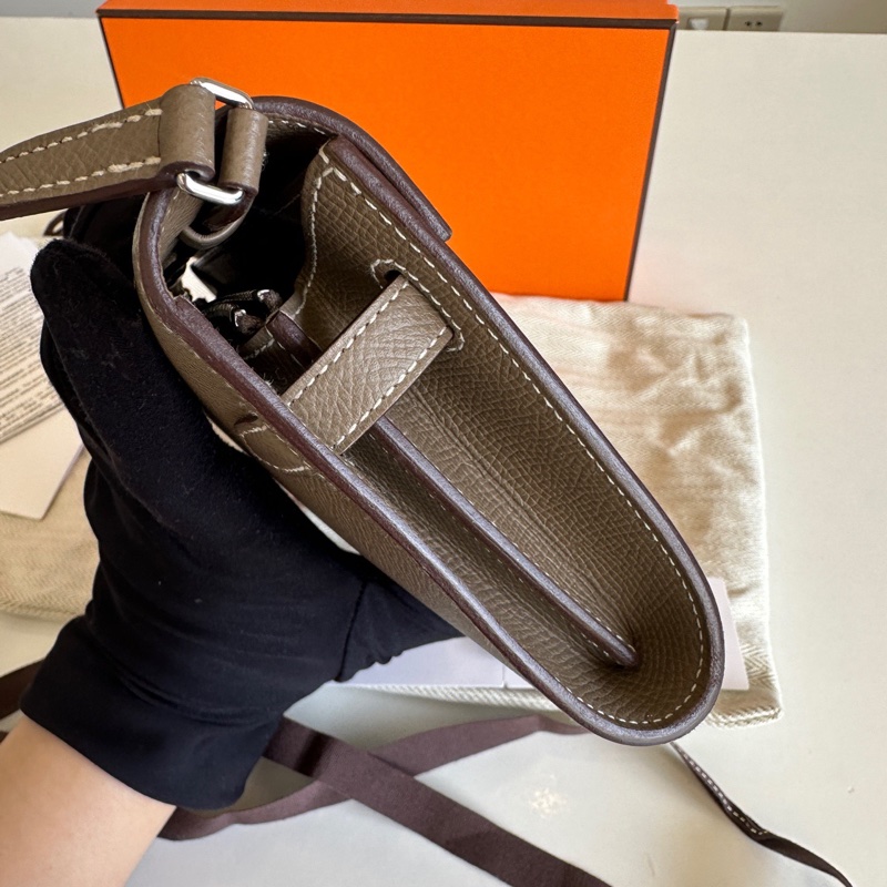 Hermes Kelly to go 大象灰銀扣 Epsom皮 B刻 尺寸約20*12*3 附件原廠盒 塵袋-2