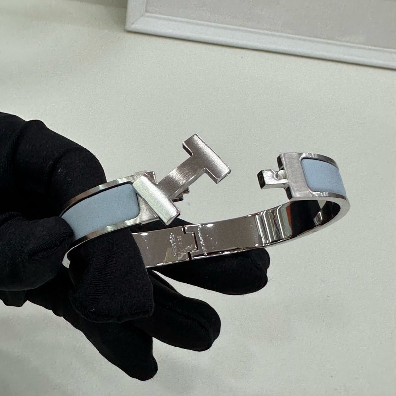 Hermès 愛馬仕 Clic H型淡藍色手環-5