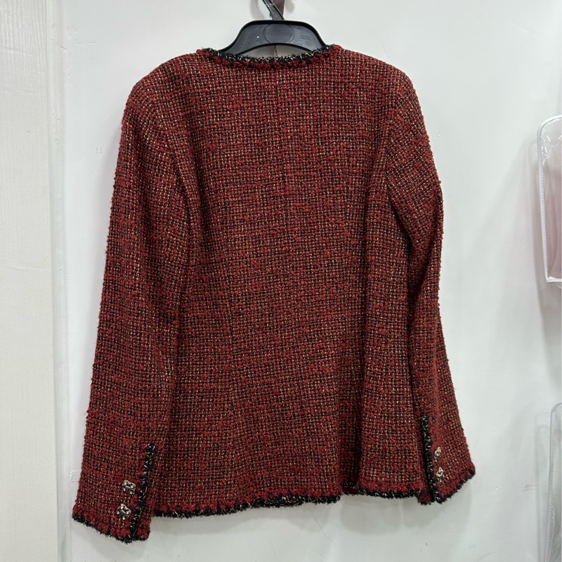 Chanel 2011 拜占庭 紅黑粗花呢 金線 滾邊 四口袋 琉璃扣 V領夾克 36碼 勞拉·奈瓦 Laura Neiva 秀款-1