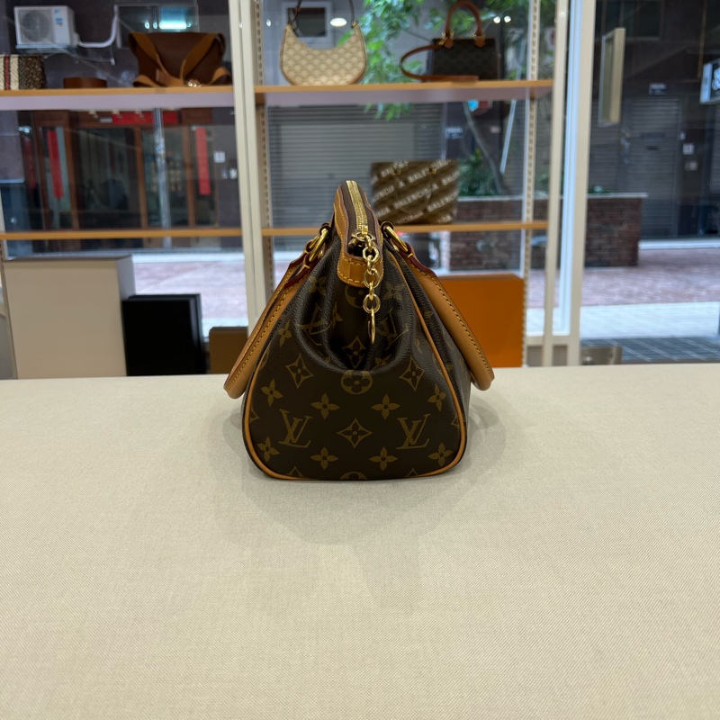 LV Tivoli PM Monogram 老花 水餃包手提包-10