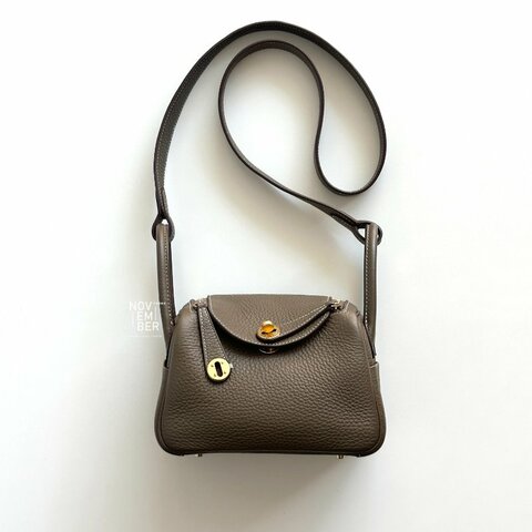 99新🆕 Hermès 愛馬仕 Mini Lindy 大象灰金釦 斜背包