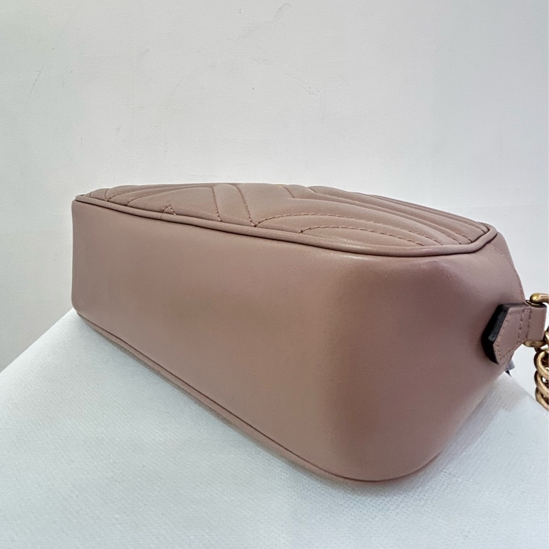 GUCCI裸色Marmont相機斜背24cm-6