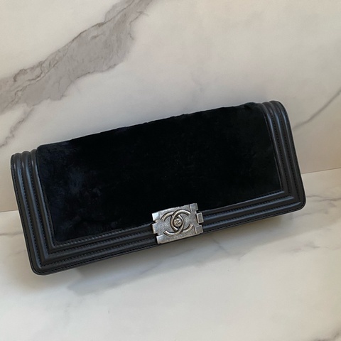 CHANEL 毛絨品皮 Boy系列