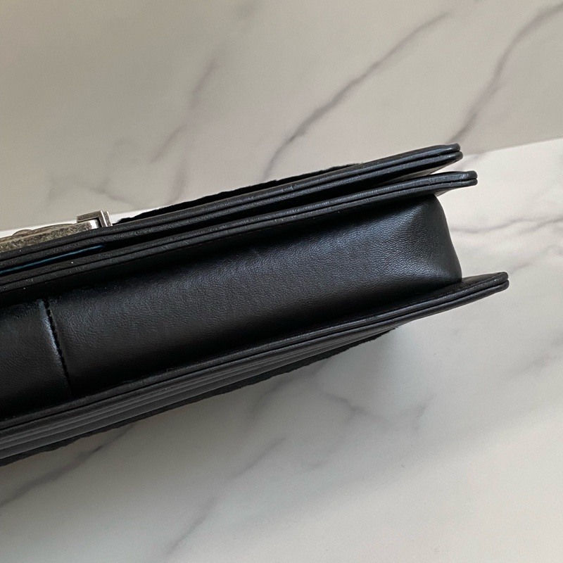 CHANEL 毛絨品皮 Boy系列-6