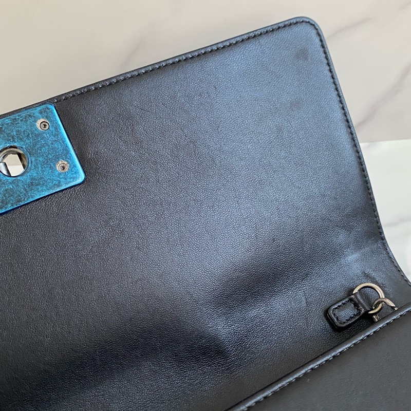 CHANEL 毛絨品皮 Boy系列-20