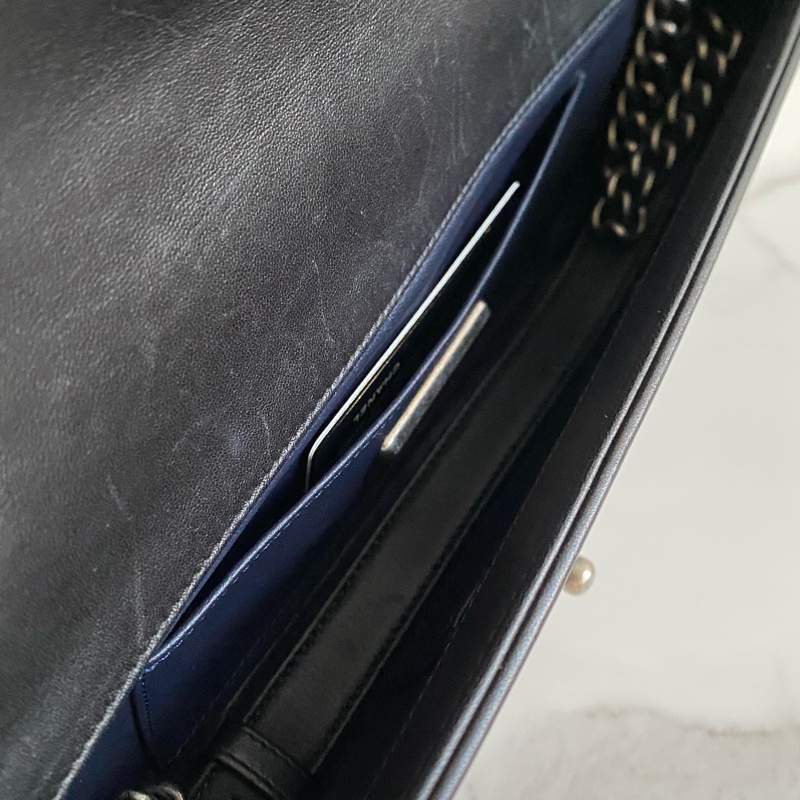 CHANEL 毛絨品皮 Boy系列-23