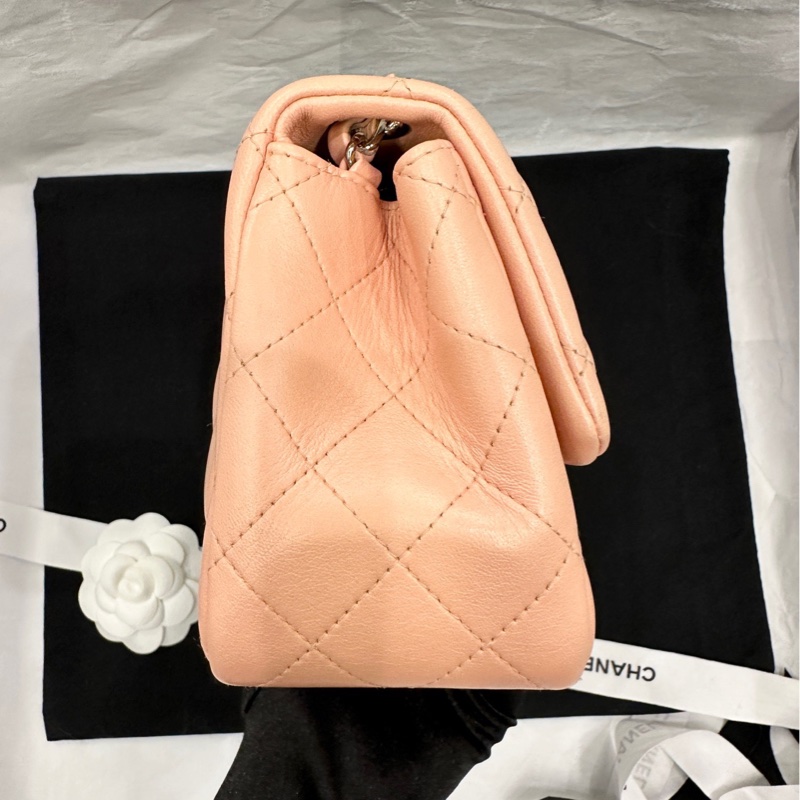 香奈兒Chanel 21p 裸粉色 淺粉色 淡金扣 羊皮 方胖子 斜挎包-3