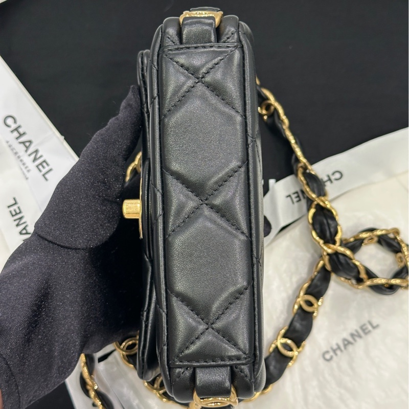 香奈兒 Chanel 24k hobo 黑金 腋下包 羊皮 雙c寬肩帶-4