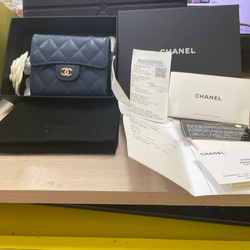 正品chanel 三夾短夾 海軍藍色(附購證)-0