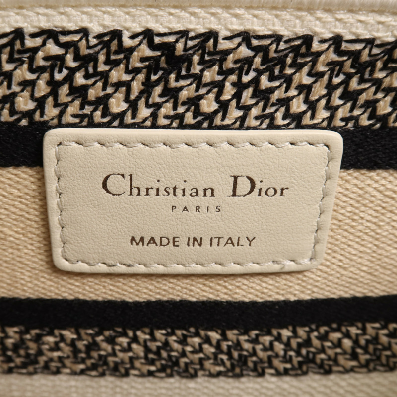 Dior 帆布Lady Dior Medium銀扣手挽肩背兩用袋-10
