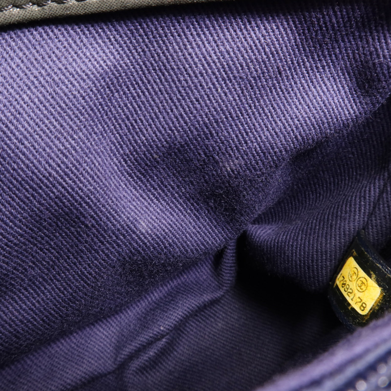 CHANEL 牛皮皮革Shoulder Bag銀扣鏈帶肩背袋-13