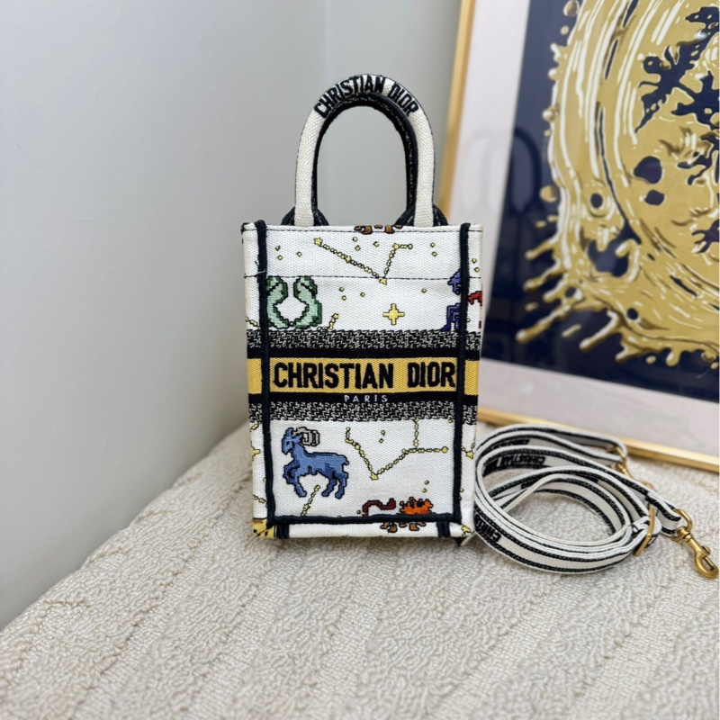 Dior迪奧 BookTote 星座圖案Logo刺繡 Tote托特包 購物袋琴譜包手機包 單肩斜挎手提包-0
