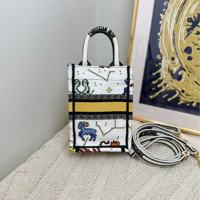 Dior迪奧 BookTote 星座圖案Logo刺繡 Tote托特包 購物袋琴譜包手機包 單肩斜挎手提包-1