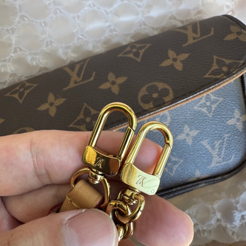 LOUIS VUITTON IVY 经典老花印花链条 涂层帆布 法棍 包腋下包手提单肩包 女款 老花棕色-11
