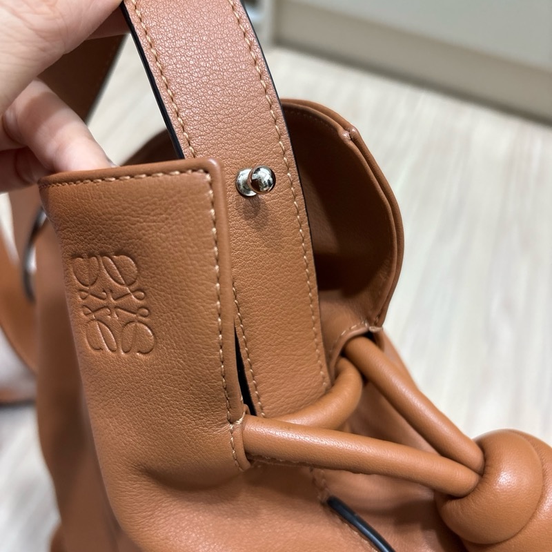 LOEWE Flamenco Clutch 真皮肩包 棕色-15
