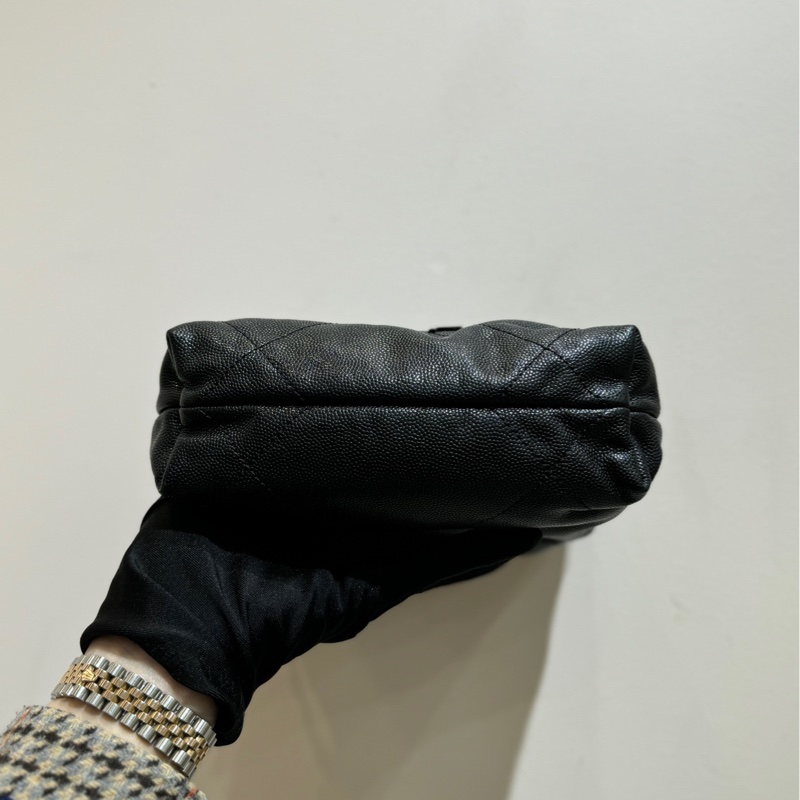 Chanel 22bag Mini so black 23k 黑金荔枝牛皮金扣 迷你垃圾袋-5