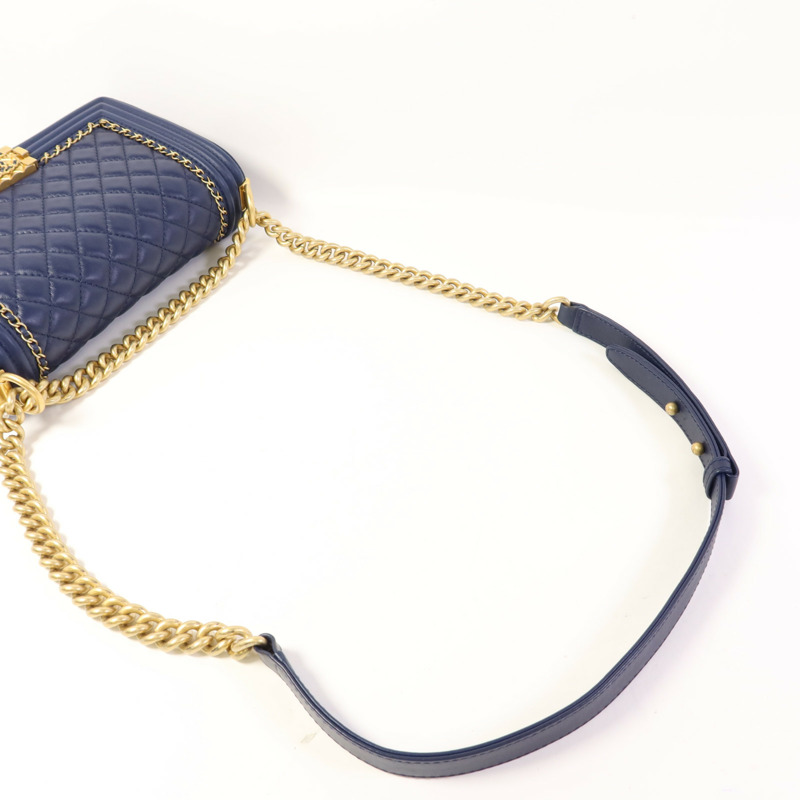 CHANEL 牛皮皮革Boy 25金扣鏈帶肩背袋-4