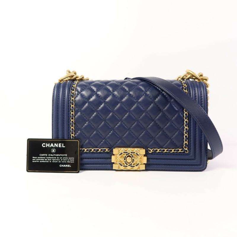 CHANEL 牛皮皮革Boy 25金扣鏈帶肩背袋-17
